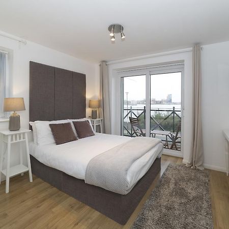 Quiet Riverside Apartment London Eksteriør bilde