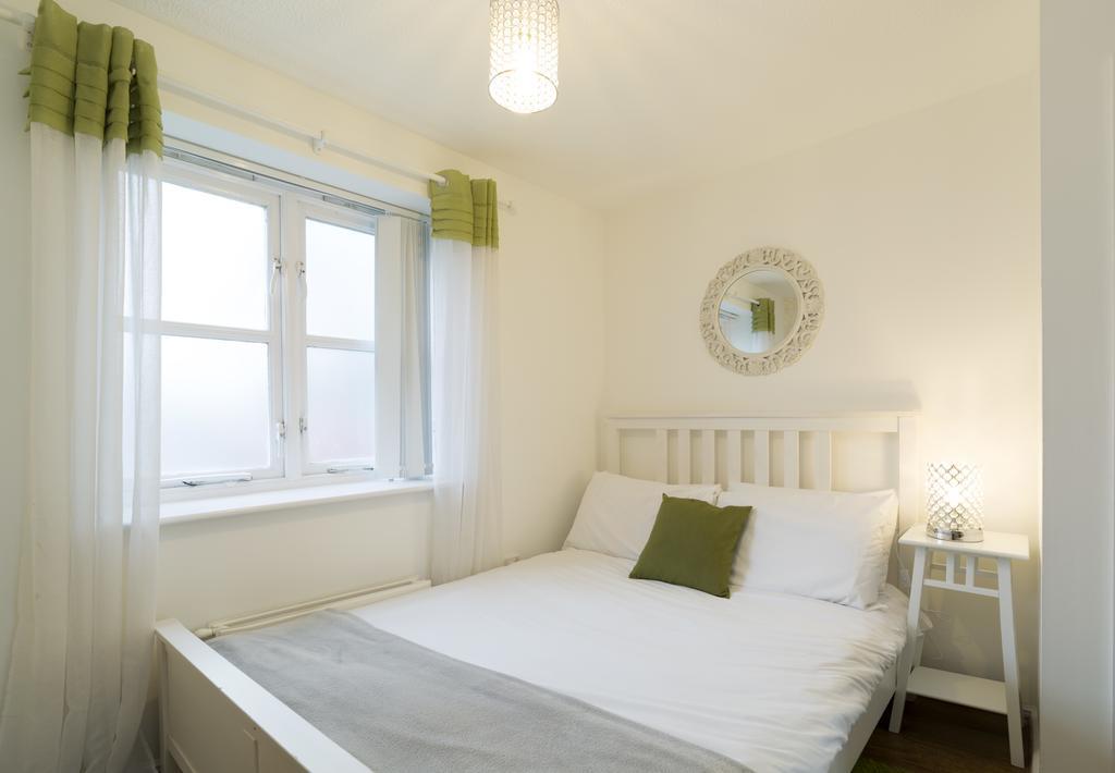 Quiet Riverside Apartment London Eksteriør bilde