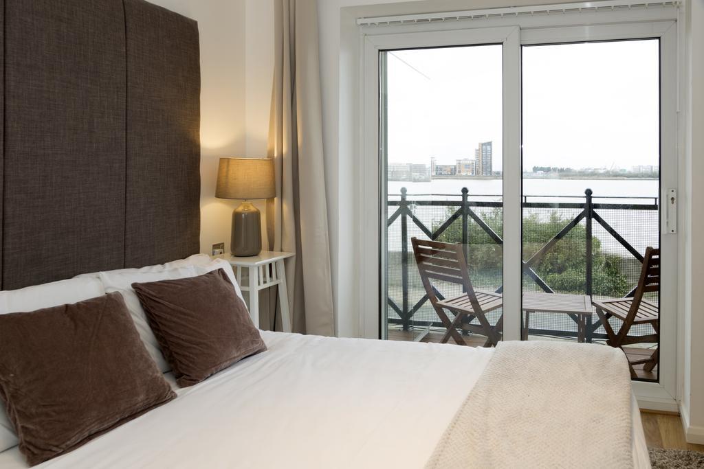 Quiet Riverside Apartment London Eksteriør bilde