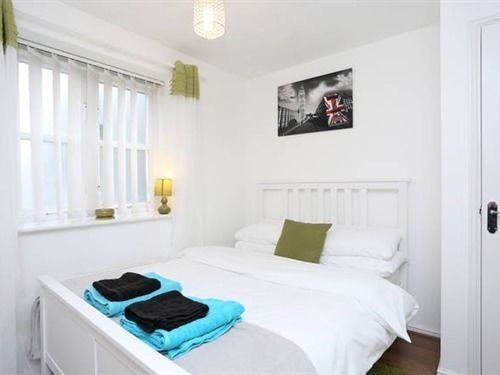 Quiet Riverside Apartment London Eksteriør bilde